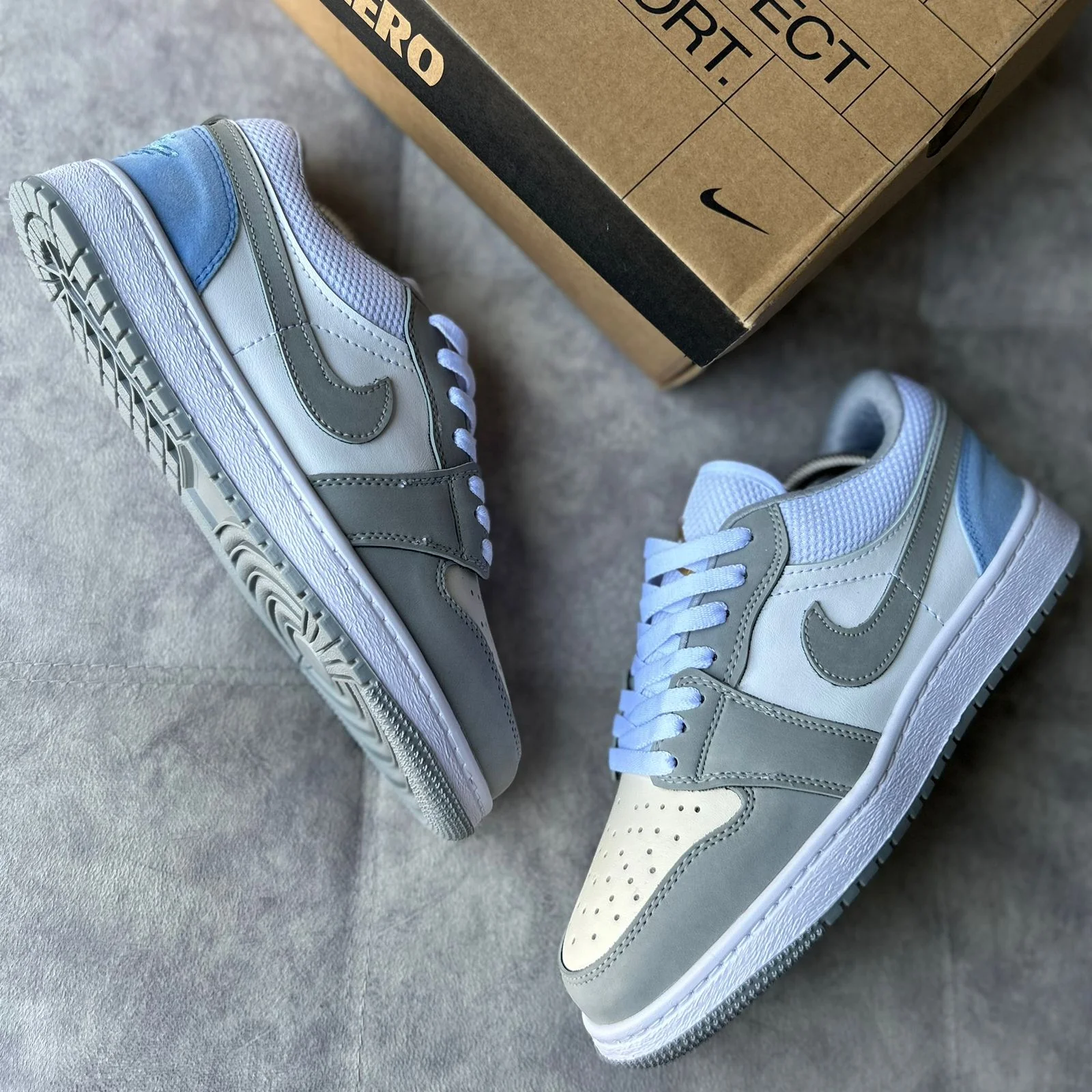 JORDAN 1 LOW - PARIS - Image 4