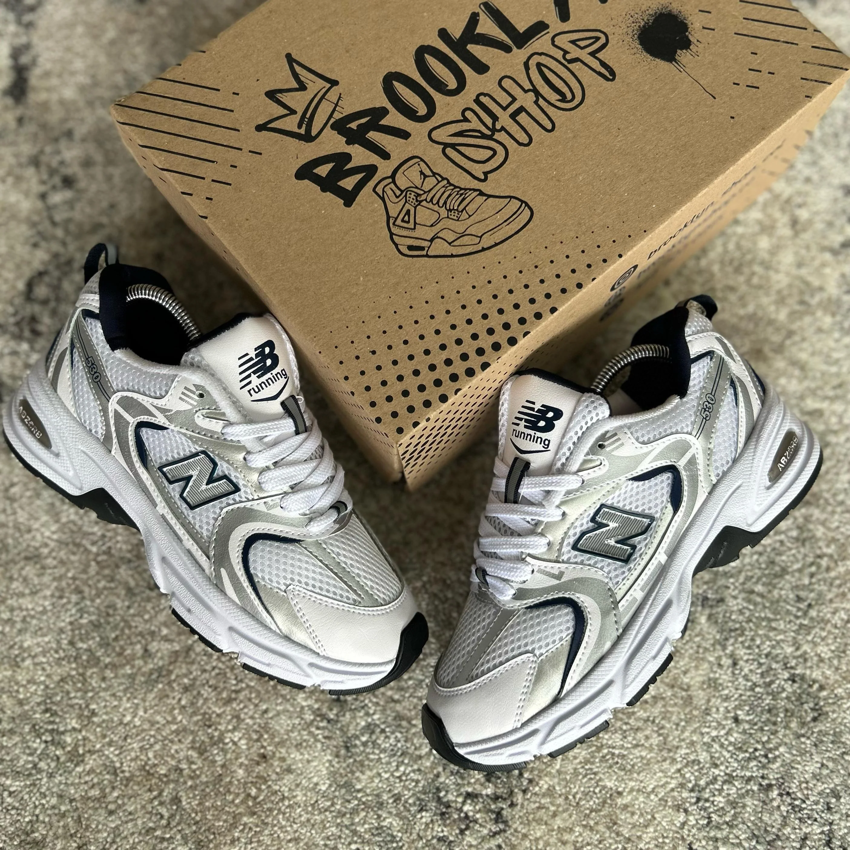 NEW BALANCE 530 - Image 3