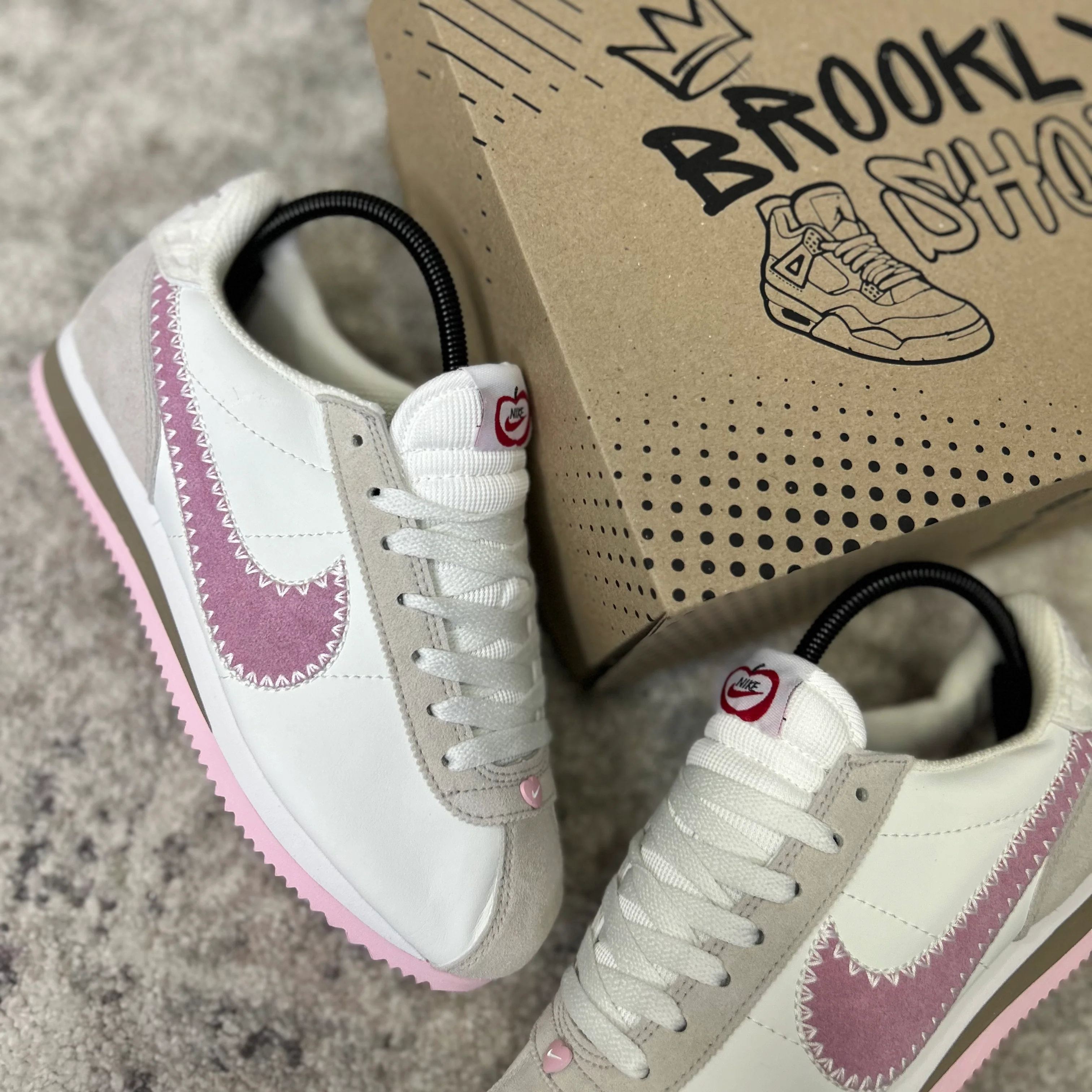NIKE CORTEZ - Valentine's Day (AAA) - Image 4