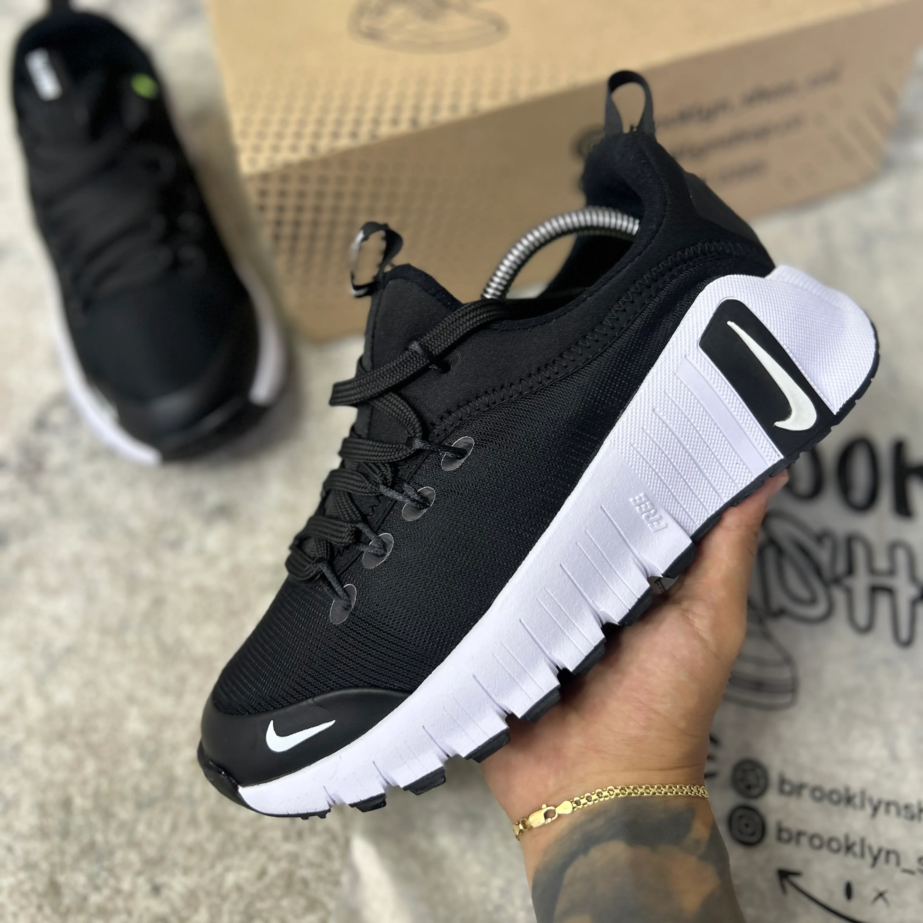 NIKE FREE METCON - 6 - Image 10
