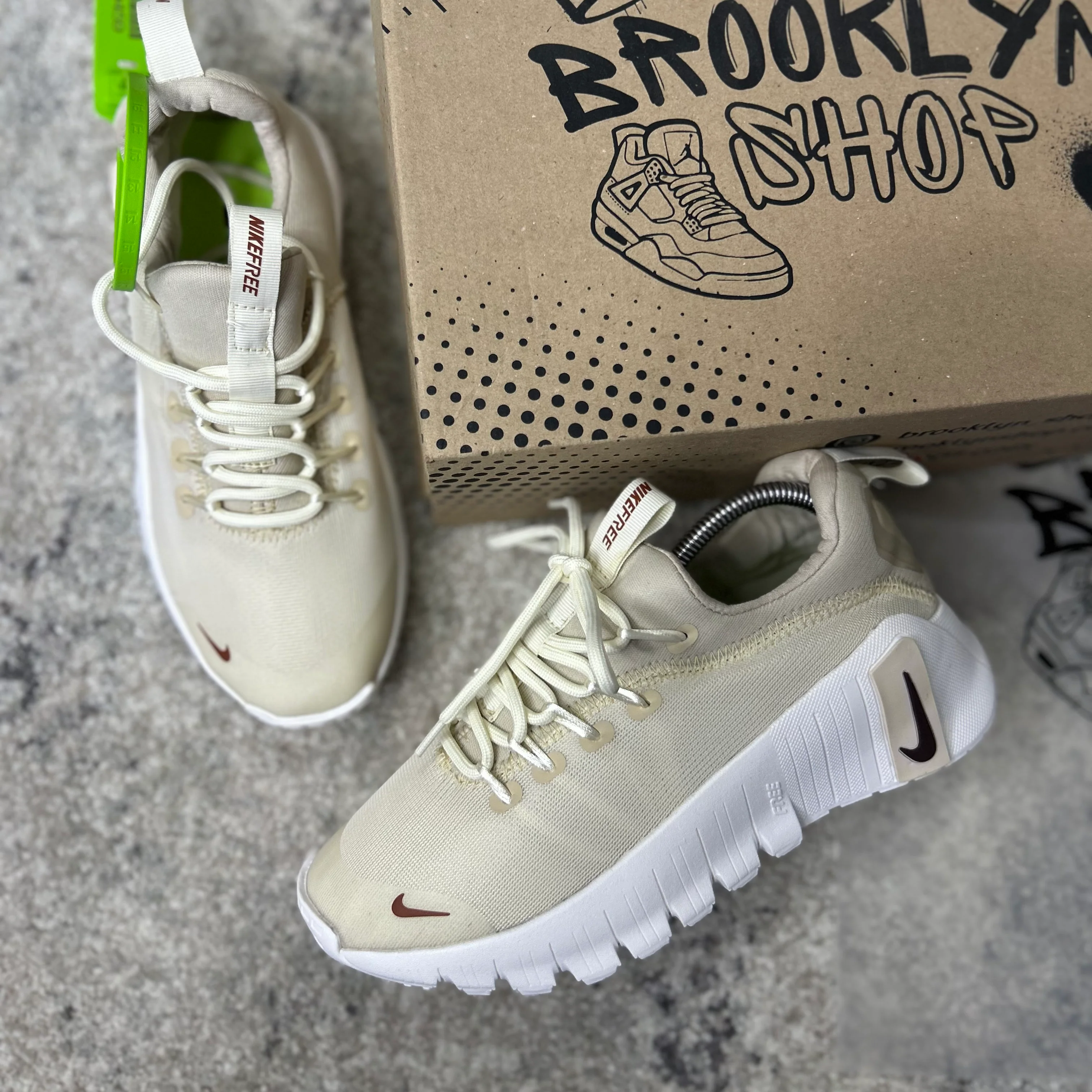 NIKE FREE METCON - 6 - Image 16