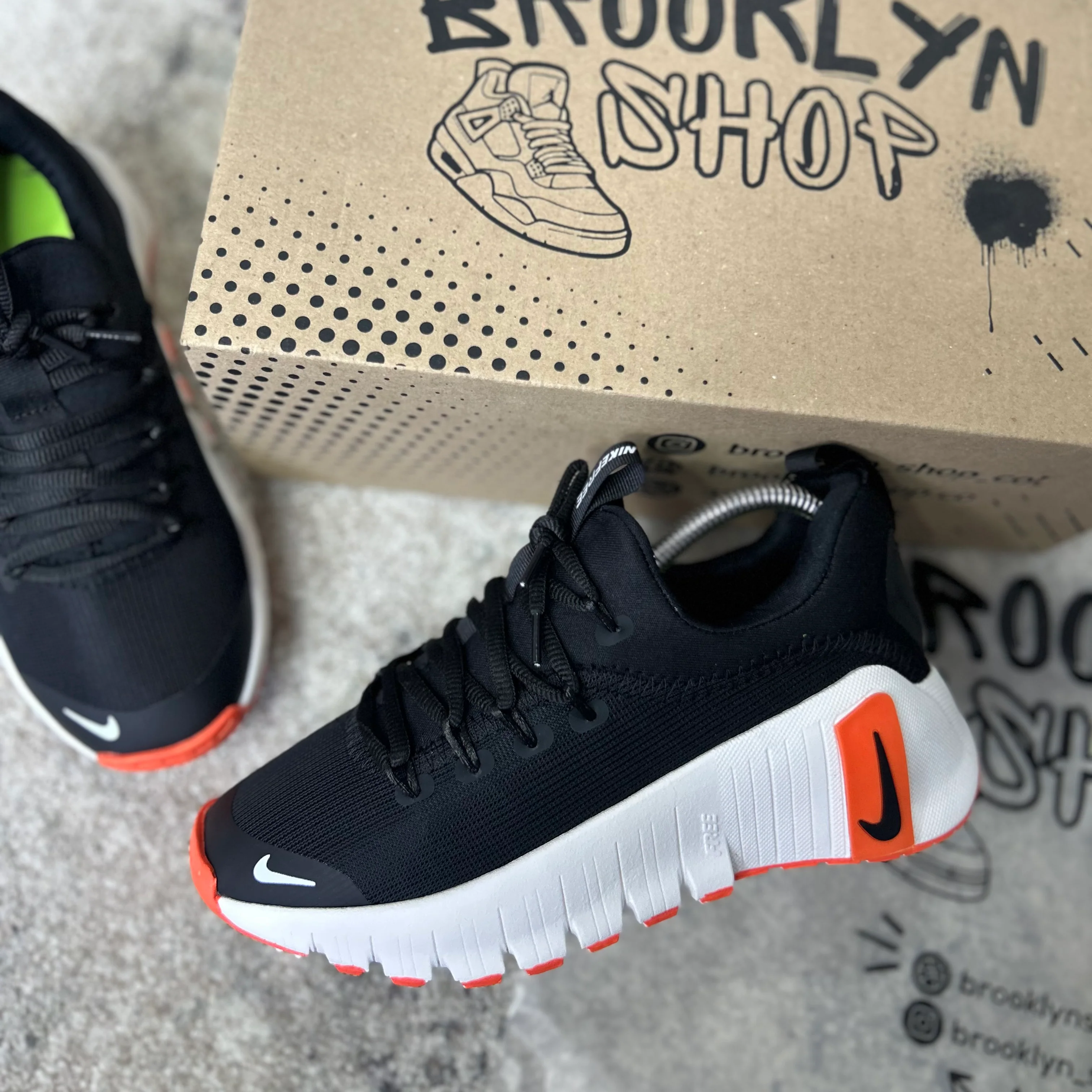 NIKE FREE METCON - 6 - Image 19