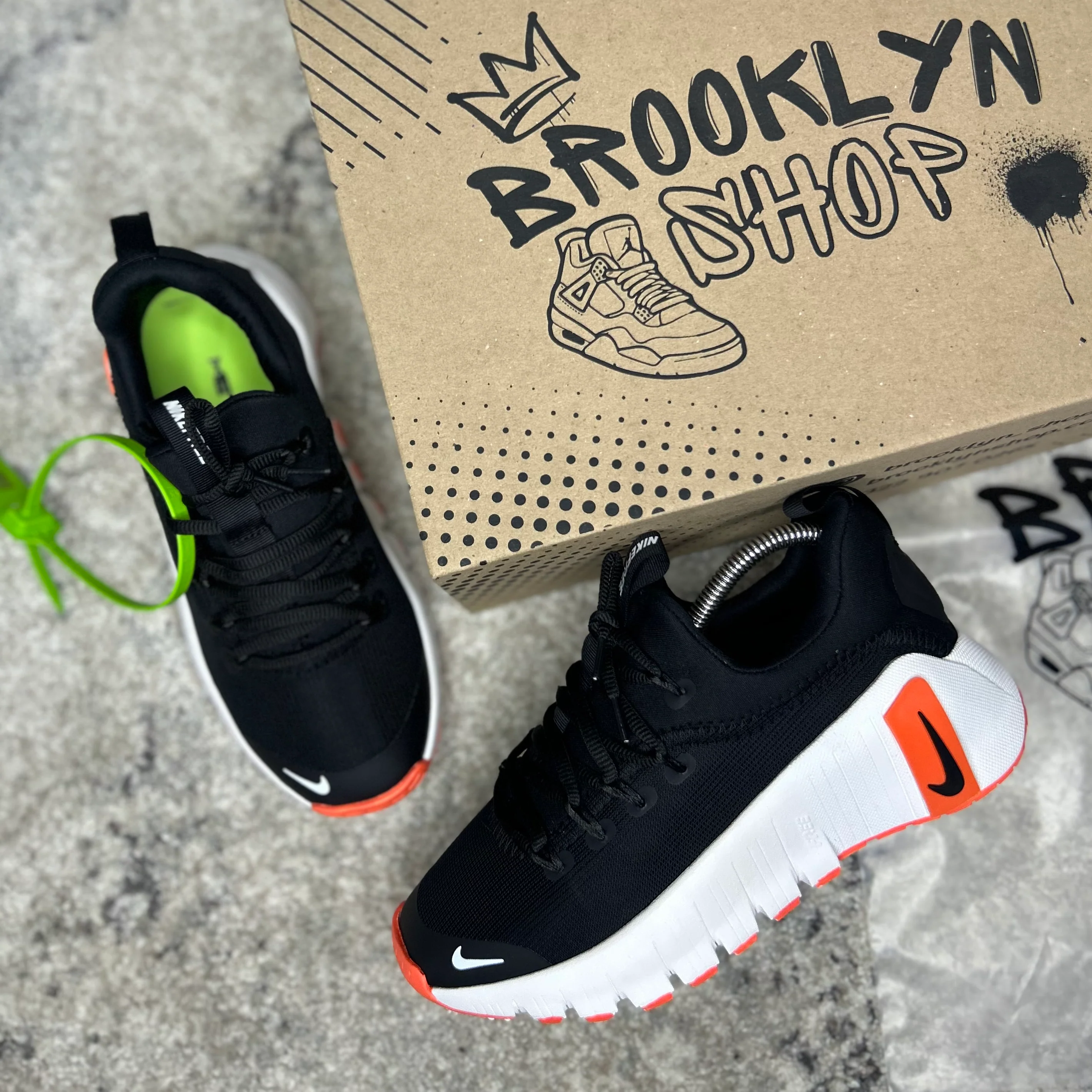 NIKE FREE METCON - 6 - Image 20