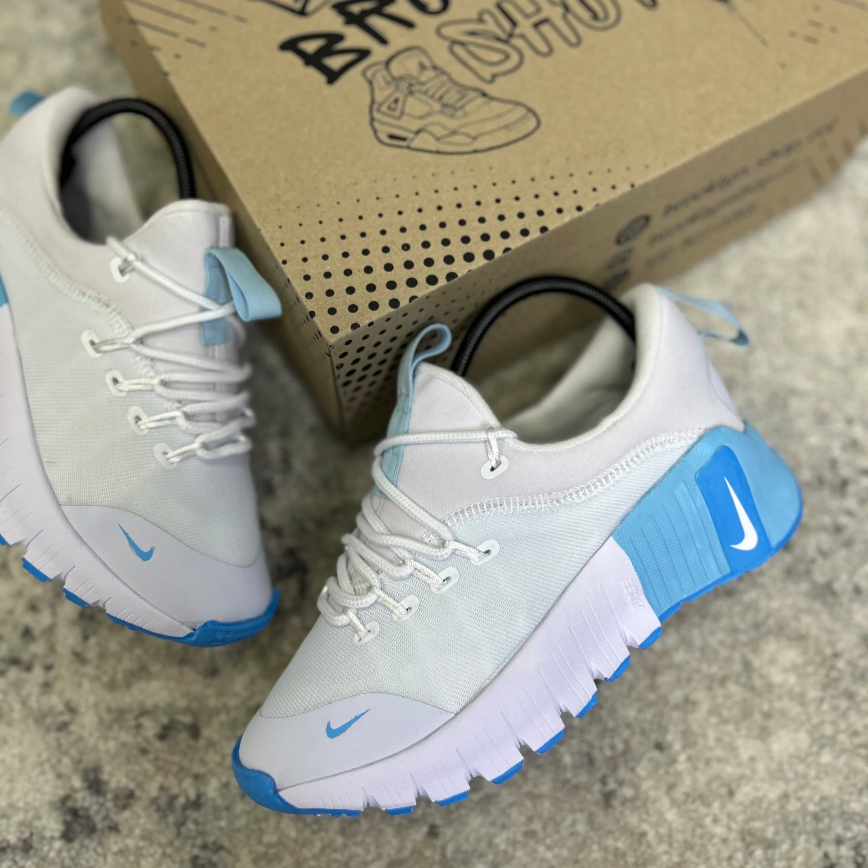 NIKE FREE METCON - 6 - Image 8