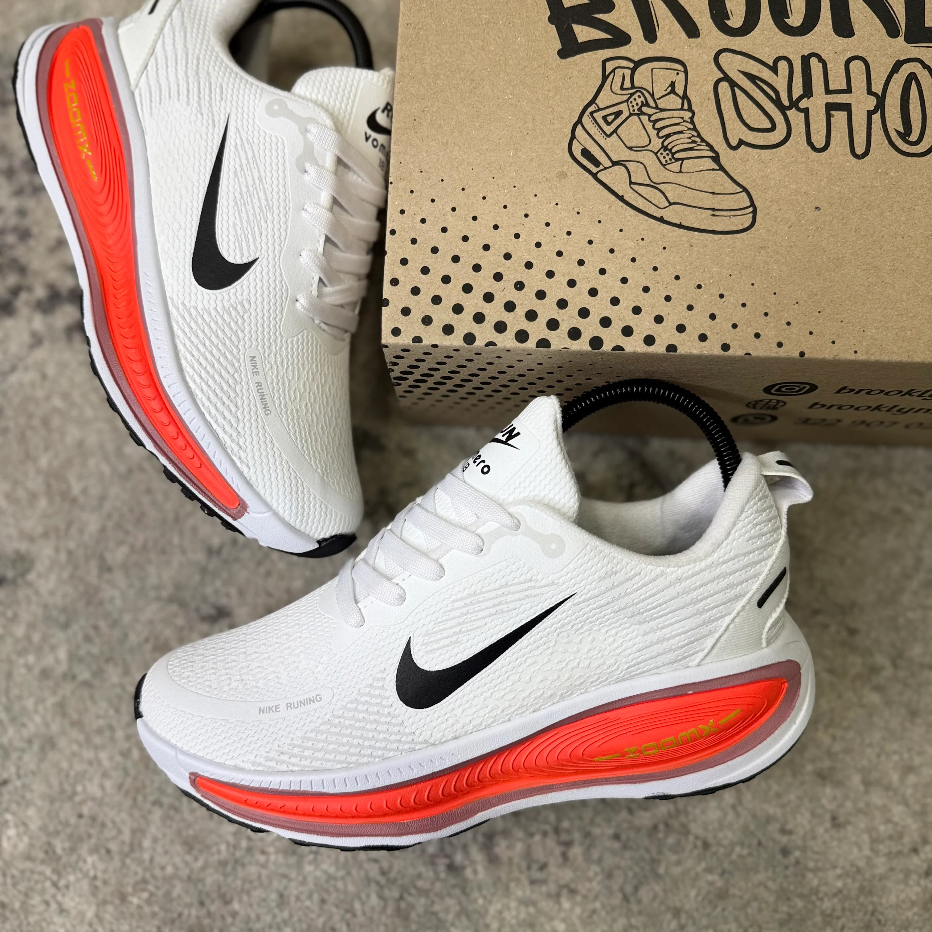 NIKE VOMERO 18 - BLANCO NARANJA - Image 2