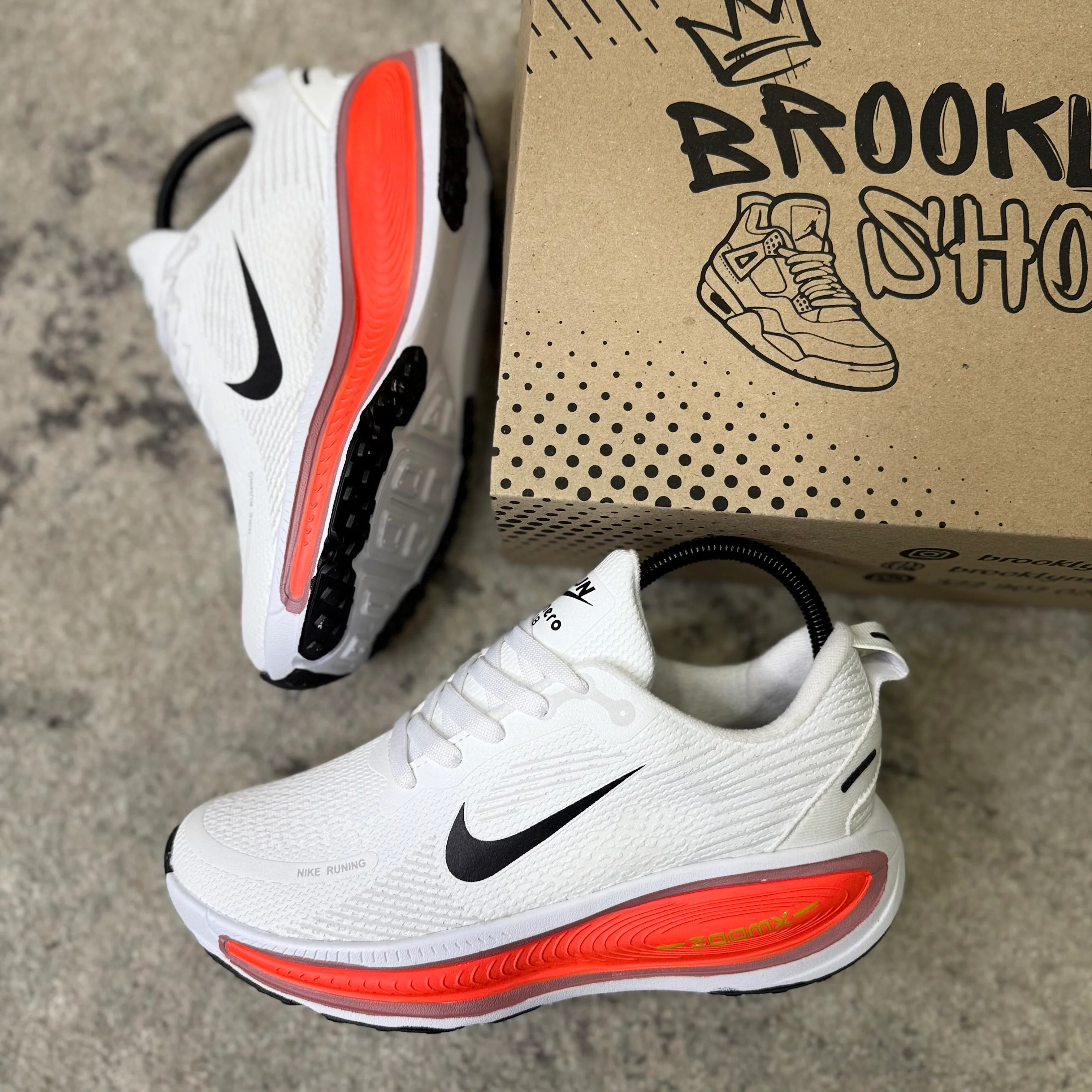 NIKE VOMERO 18 - BLANCO NARANJA - Image 4